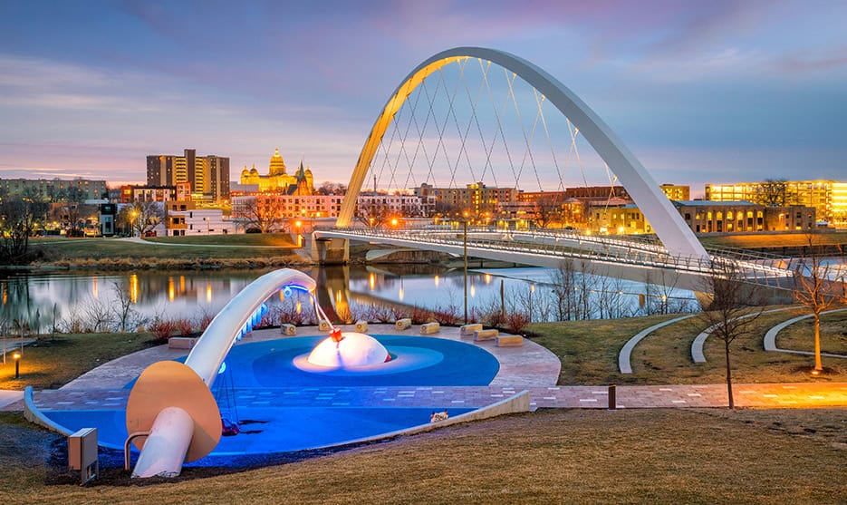 Des Moines Iowa Skyline In Usa